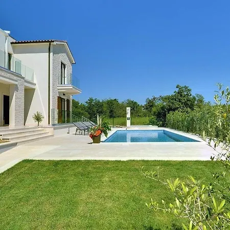 Villa Ruzica 度假居 *